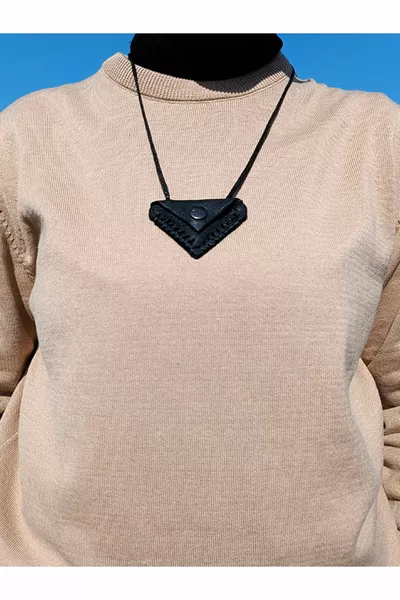 Kayi Triangle Cevşen Necklace Amulet Black