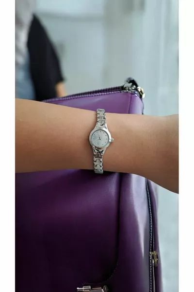 Orologio da polso minimale serie speciale colore argento da , cm per polsi molto sottili