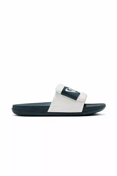 خارج المحكمة ضبط النعال