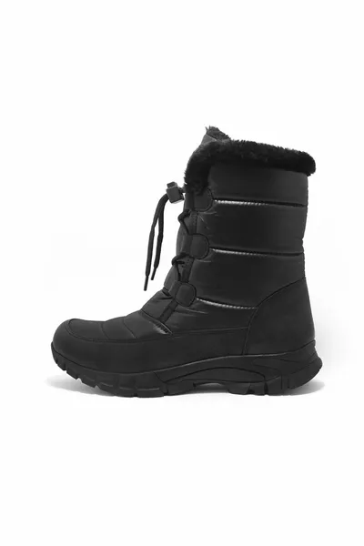 Snow boots with fur inside