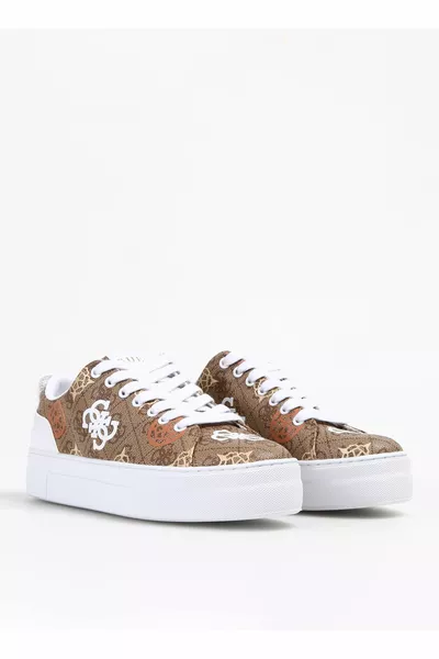 قهوة - حذاء رياضي نسائي بيج BEIBR