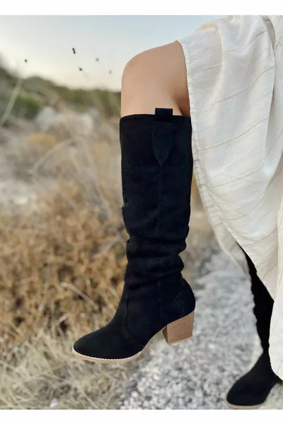 الصحراء طويلة تحت الركبة الغربية من جلد الغزال الأسود المرأة مجمعة أحذية رعاة البقر