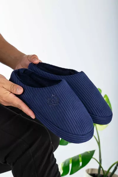 نعال المنزل الرقيق للموسم الجديد للرجال والنساء لا تصدر ضوضاء ، ويمكن غسل النعل بالفراء بالداخل