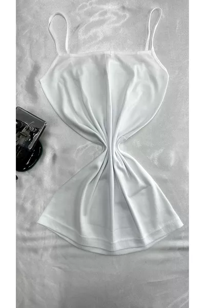 كلارا بوتيك تيشيرت نسائي أبيض بحمالات رفيعة، عبوة 6 قطع