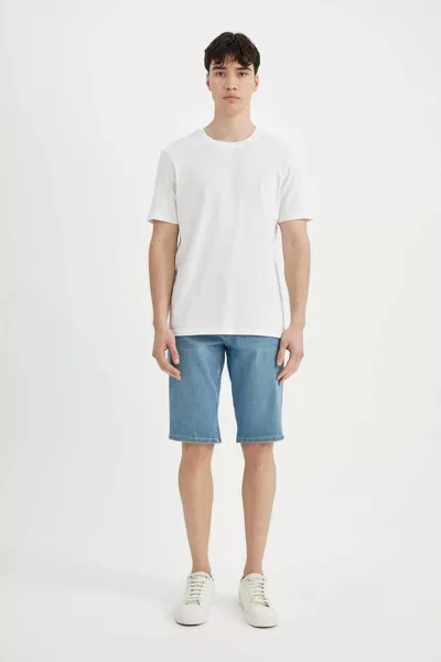 Slim Fit Eng geschnittene Jeans-Bermuda-Shorts SM