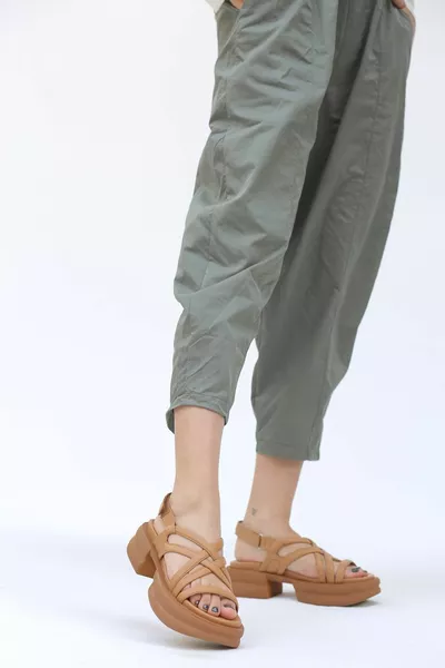 Bratz Genuine Leather Velcro Detailed Women's Sandals 