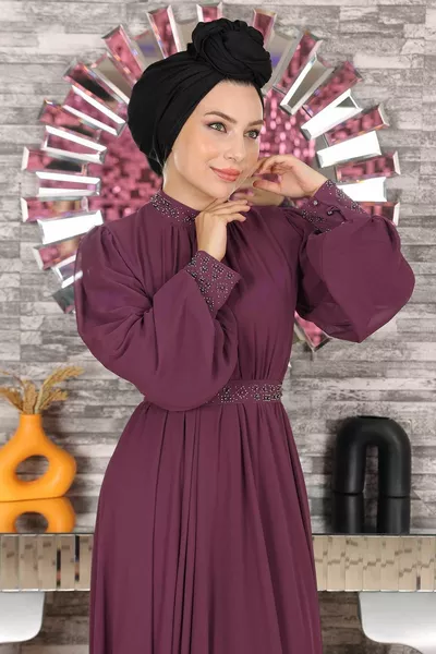 Вечернее платье из шифона с каменной детализацией Plum 