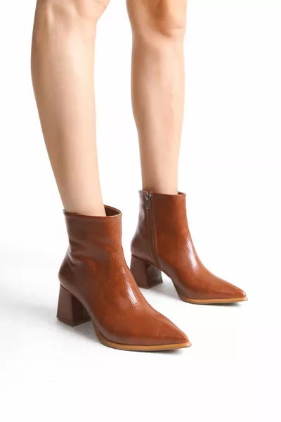 Kadın Sivri Burun Topuklu Bot Kalın Topuk Fermuarlı Günlük Bot Mate Taba