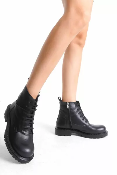 المرأة جلد طبيعي سستة الدانتيل متابعة الكاحل الأحذية البريدية أحذية الشتاء القصيرة