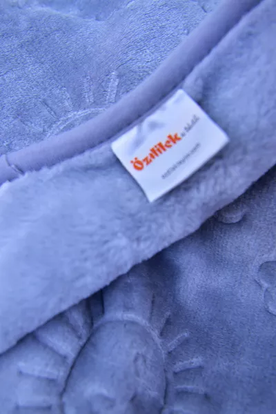 Плюшено бебешко одеяло  см Новор модел Светлосиво