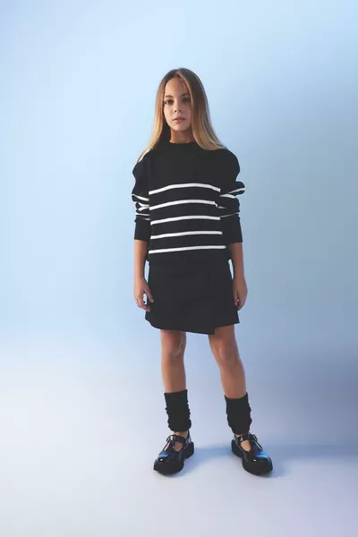 Girls' Striped Crew Neck Knit Sweater au