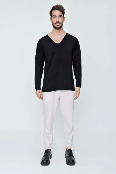 Мужской черный свободный свитер из хлопка с V-образным вырезом 