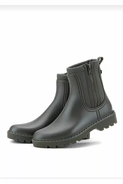 كلوي إنجومادو أحذية المطر