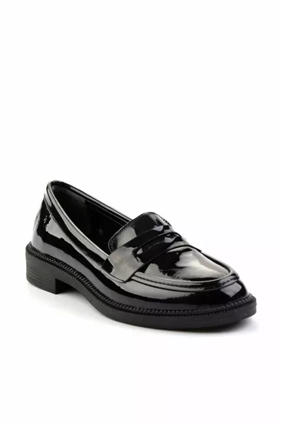 أسود براءات الاختراع الجلود النسائية أحذية المتسكع 