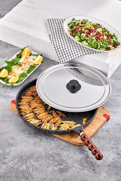 Poêle à poisson en granit moulé  cm