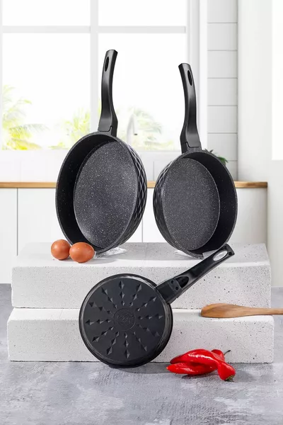 MaxxPlus Pan and Skillet Set