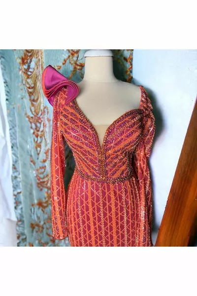 Shoulder Detailed Design Evening Dresses