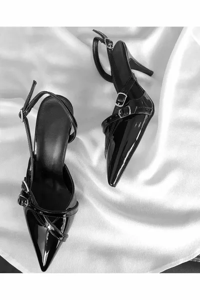 مدبب اصبع القدم اثنين من حزام مشبك الكعب الحديث أسود براءات الاختراع الجلود المرأة الكعب الكلاسيكي