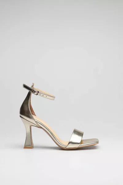 Einzelne Abendkleider mit dickem Band und stumpfem Muster