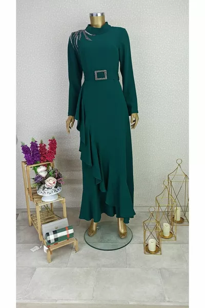  ABITO SCOLLO ZERO CON DETTAGLIO PIETRA SULLA SPALLA, IN VITA E BALZA CON PIETRE QKS ABITO DA SERA ##