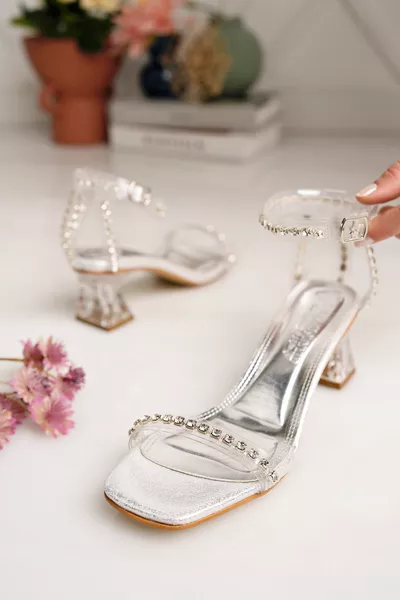WOMEN'S SILVER TRANSPARENT STONE FRONT AND ONE BACK 3 WELTS 6CM TRANSPARENT THICK HEELS