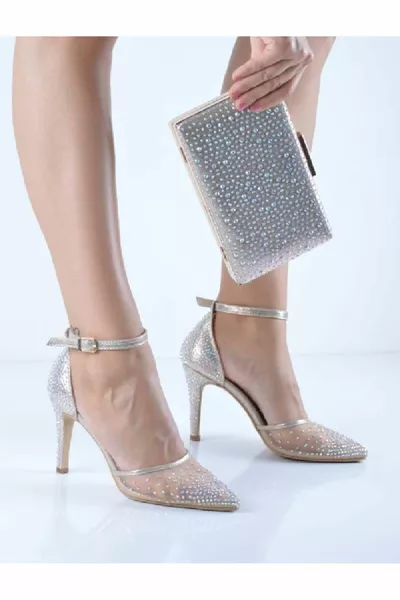 Набор желтой штукатурной сетки с каменной сумкой на запястье