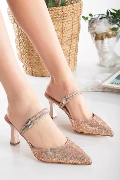 Kadın kısa topuklu taşlı  ayakkabı