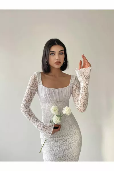 ماتيلدا الدانتيل فستان أبيض طويل