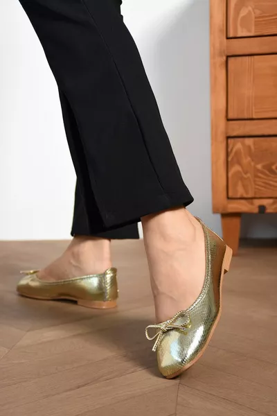 Lowe’s Trend Gold Bow Ballerines pour femmes