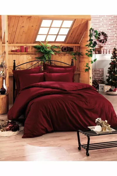 طقم لحاف ساتان فخم مزدوج باللون العنابي