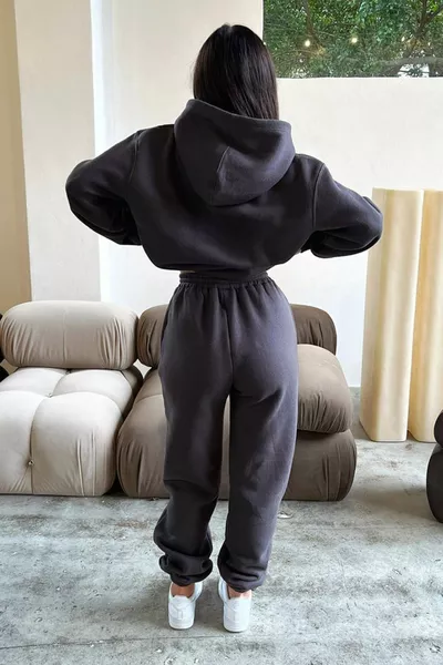 طقم رياضي من Ellore أستراليا، سويت شيرت وجوجر - رمادي غامق بطبعة، كبير الحجم، مع هودي مبطن