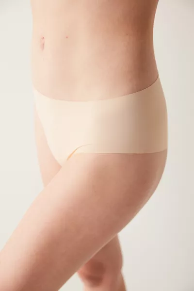 #İzbırakmaz سروال داخلي هيبستر بلون البشرة السلس
