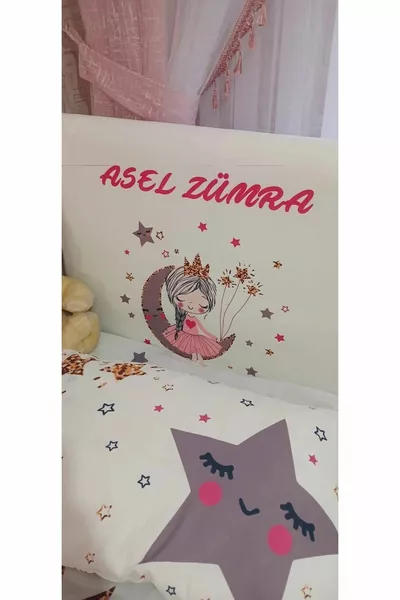 Калъф за легло с табла с десен на момиче на Луната