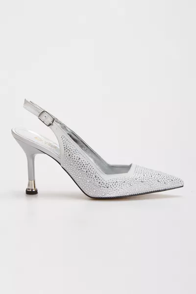 حذاء سهرة نسائي مرصع بالحجر فضي