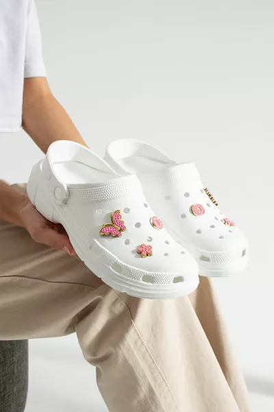 شبشب عالي المقياس بقاع مريح