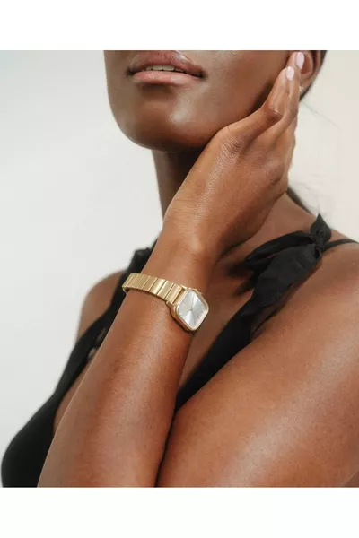 Orologio da donna classico in metallo stile vintage color oro