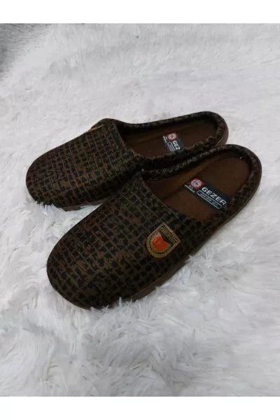 شباشب رجالية شتوية بصوت هادئ ونعل غير زلق