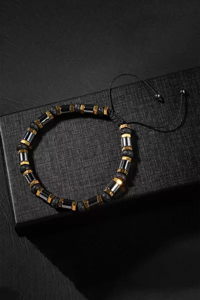 سوار بتصميم الماكوريمي بحجر الهيماتيت البركاني الطبيعي المعتمد