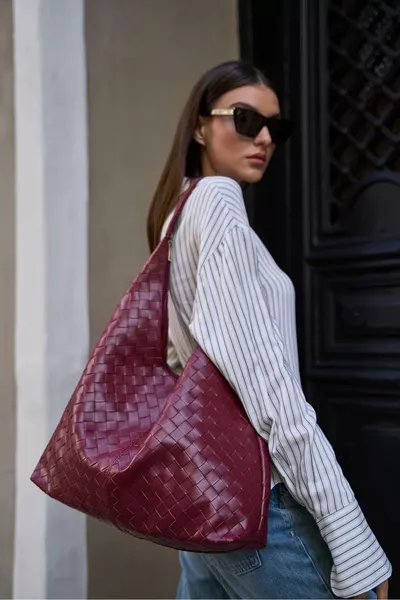 Burgundy Women's Knit Pattern Bottega Leather Shoulder Bag