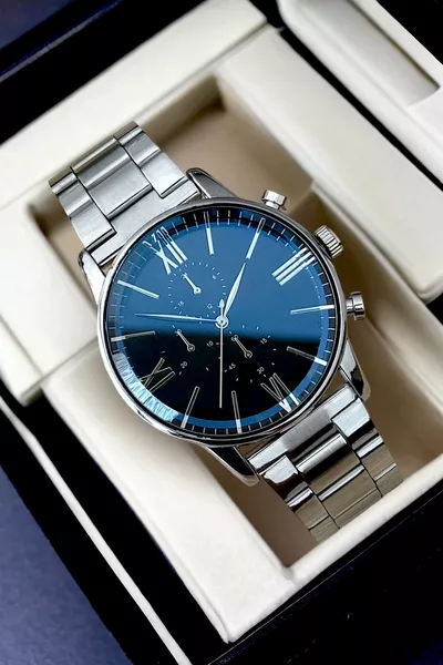 Montre pour homme Premium Infinity bleu marine & argent avec revêtement IP