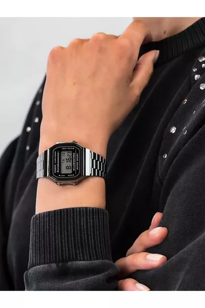 Retro-Armbanduhr WGG-1ADF