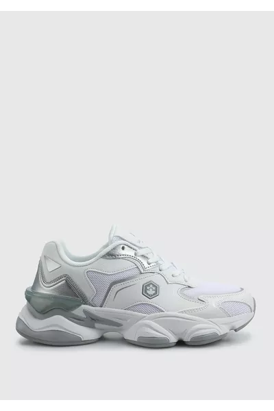 حذاء نسائي رياضي من الجلد الأبيض من Madax