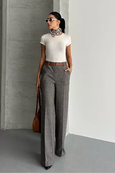 بنطال بالازو واسع الأرجل بنقش نسائي مع جيوب وحزام