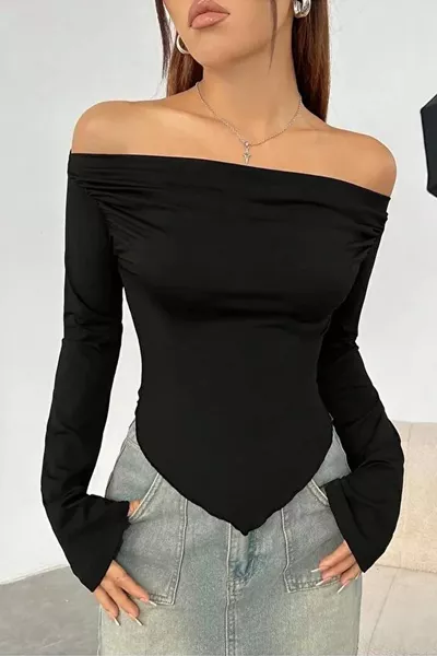 بلوزة مادونا بأكمام طويلة وتفاصيل مطاطية