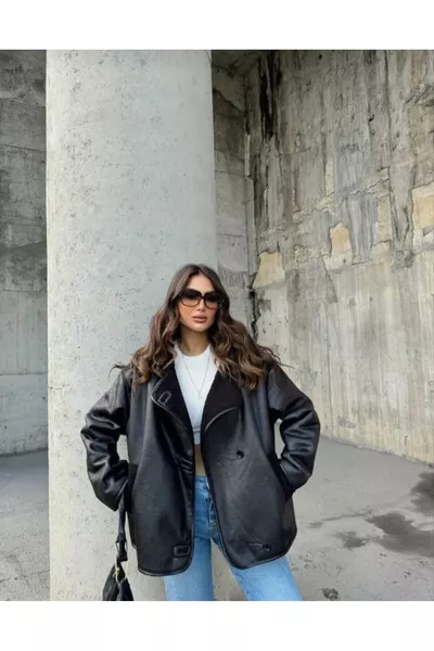 سترة نسائية سوداء كبيرة الحجم