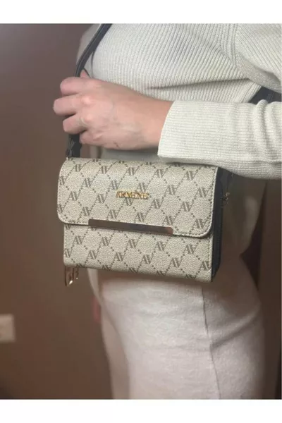 حقيبة يد وكتف نسائية بنقشة الفيزون وحزام متقاطع 