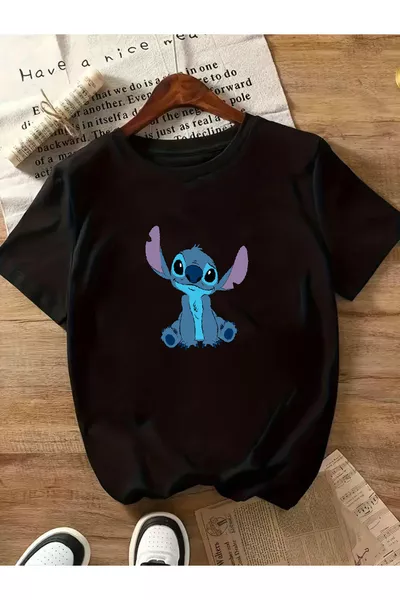 تي شيرت أساسي بطبعة شخصية