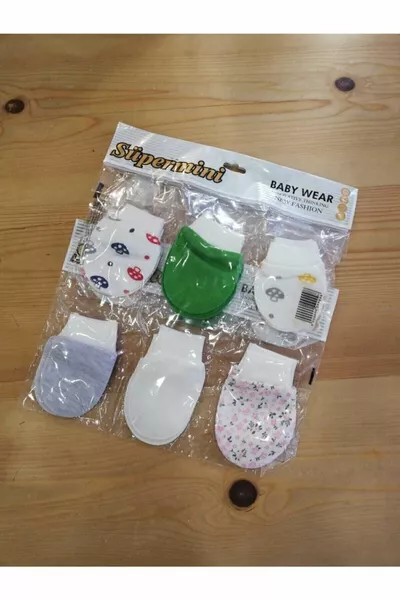 قفازات حديثي الولادة بأشكال متنوعة (قد تختلف الأشكال)