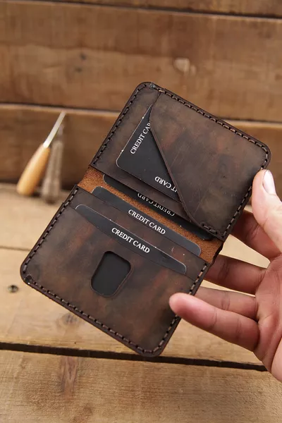 محفظة رجالية جلدية أصلية مصنوعة يدويًا
