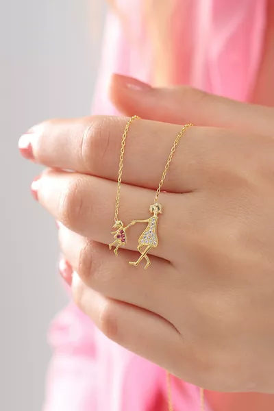 قلادة حب للأم والطفل للنساء، مطلية بالذهب، مزودة بسلسلة فضية قابلة للتعديل وحجر سيركون أبيض